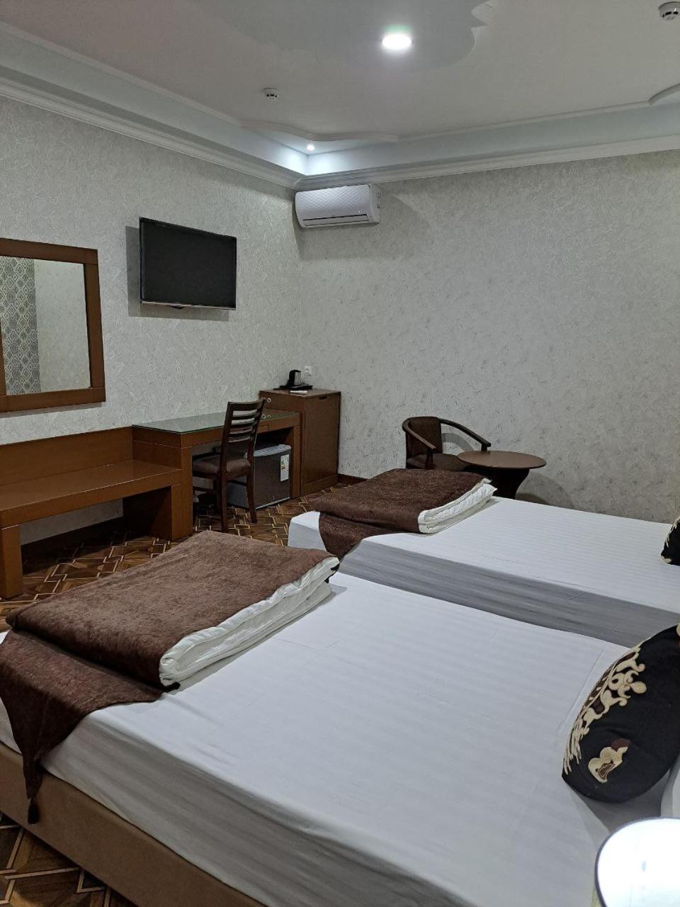Caravan Plaza Inn Boutique Бухара Екстериор снимка