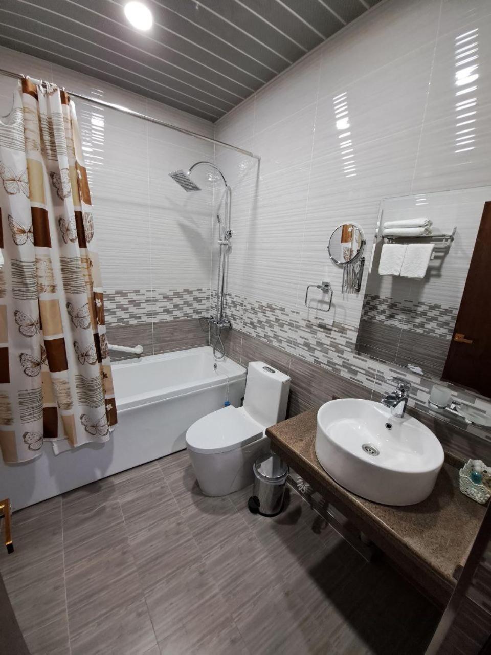 Caravan Plaza Inn Boutique Бухара Екстериор снимка