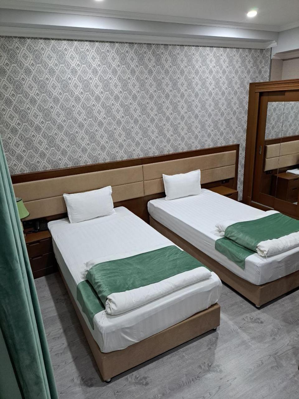 Caravan Plaza Inn Boutique Бухара Екстериор снимка